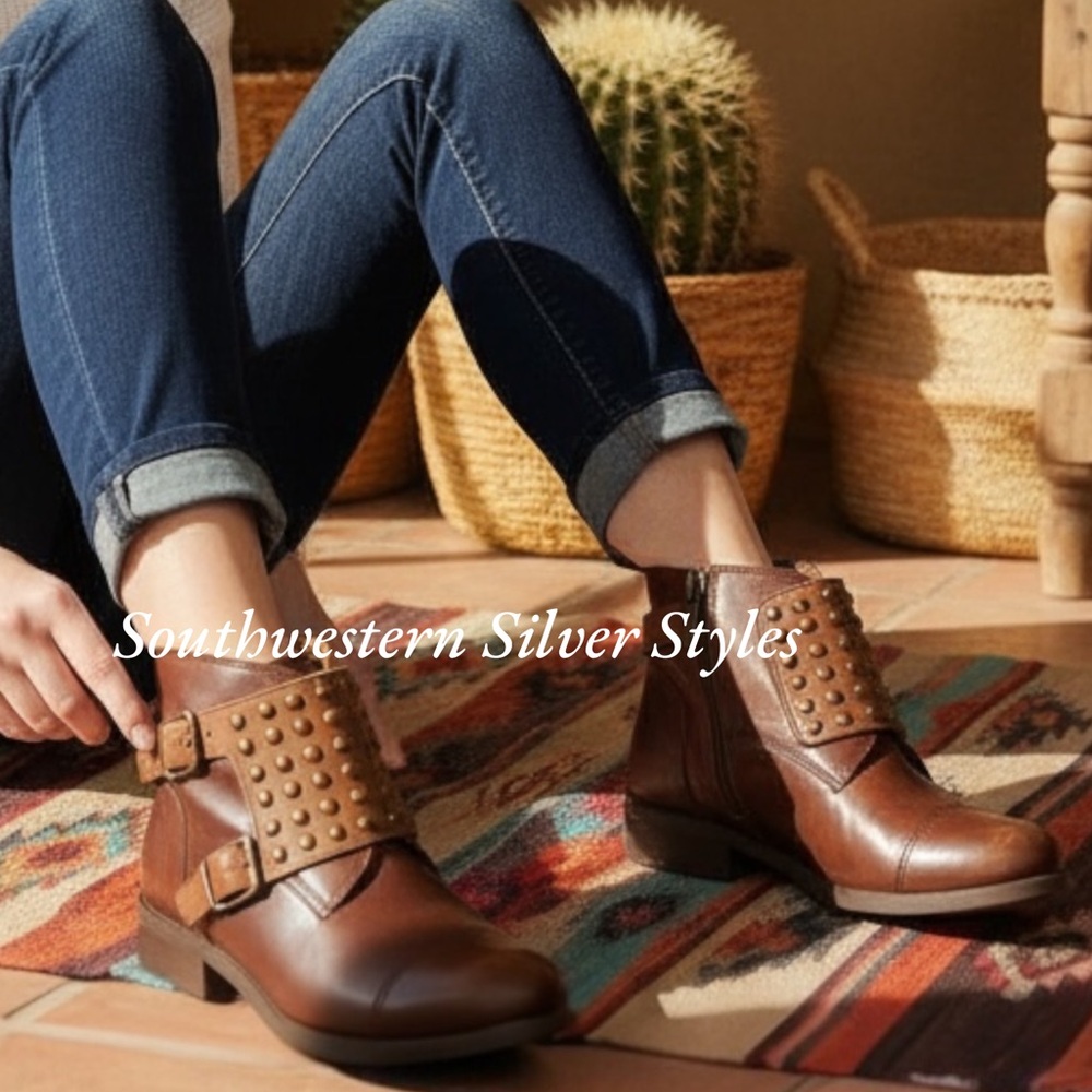 Lucky Brand Leather Low Heel Ankle Boots Gold Tone Brass Studs Women Size 9-1/2